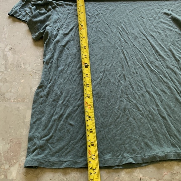 Vince olive gray green tee shirt top silky flowing fabric size XS‎ - Picture 6 of 7